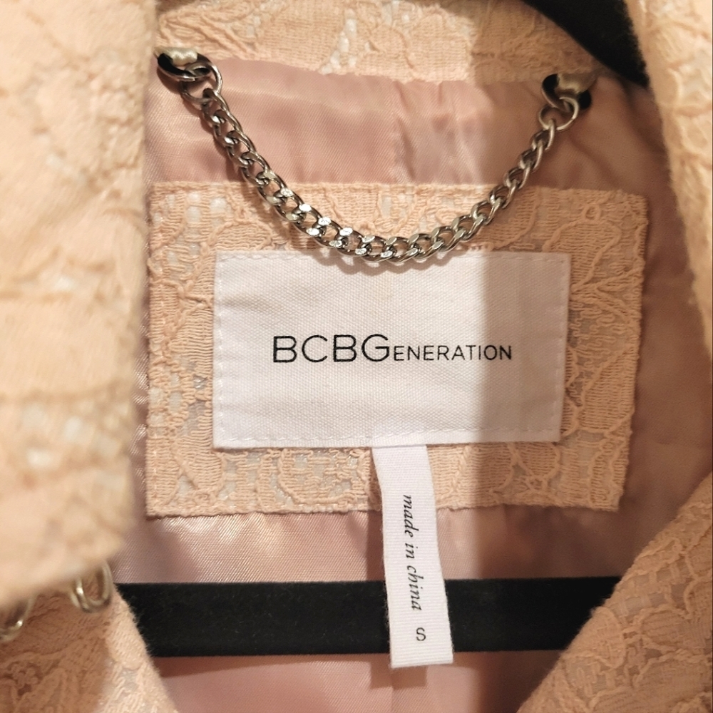 BCBG Generation Pink Lace Trench Short Coat Double Breasted Collared Belted S - Picture 9 of 10